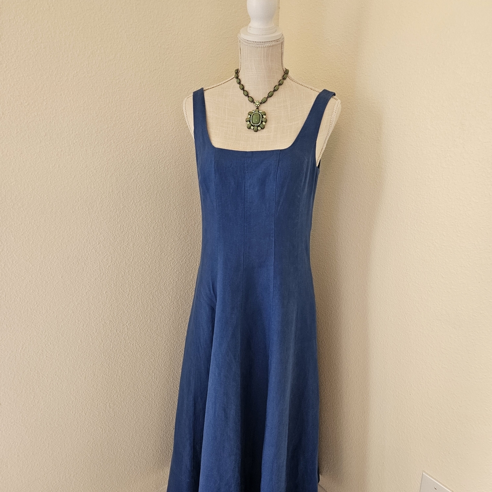 NWT Lilly Pulitzer Calina Resort Linen in vibrant blue.